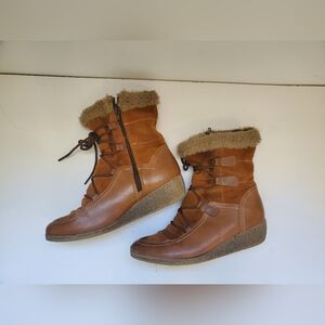 Andrea leather lace up boots Size 7